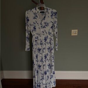 Dress is from modanisa. Brand: REFKA